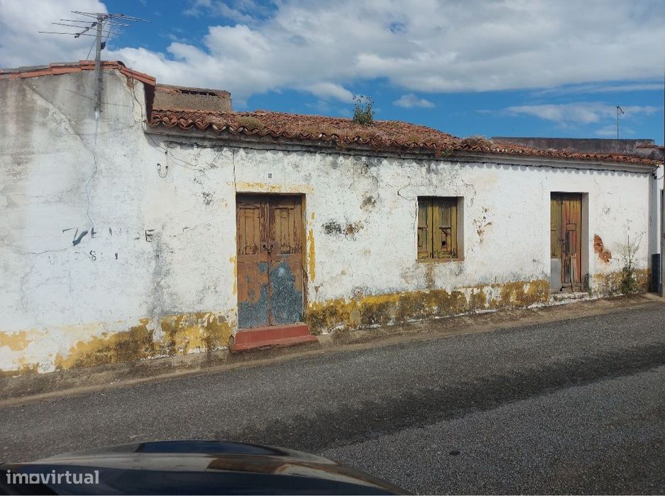 Moradia geminada T4 - Marmelar