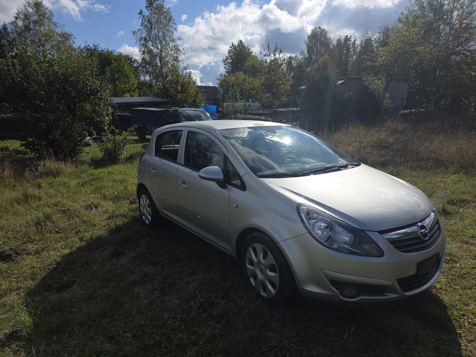 Opel Corsa D 1.2.    2008 r