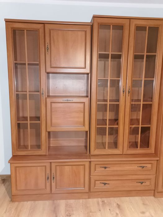 Meble pokojowe używane