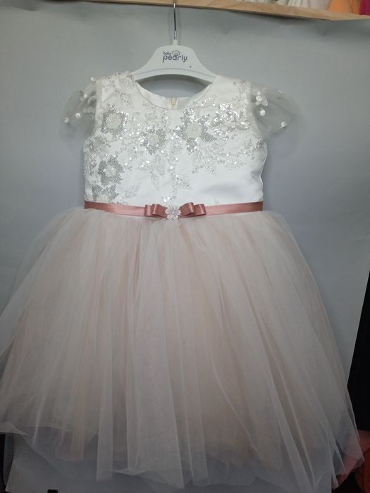 Святкова сукня на дівчинку 2-3 роки