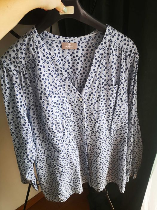 Triangle by S. Oliver niebieska koszula w kwiaty r. 44