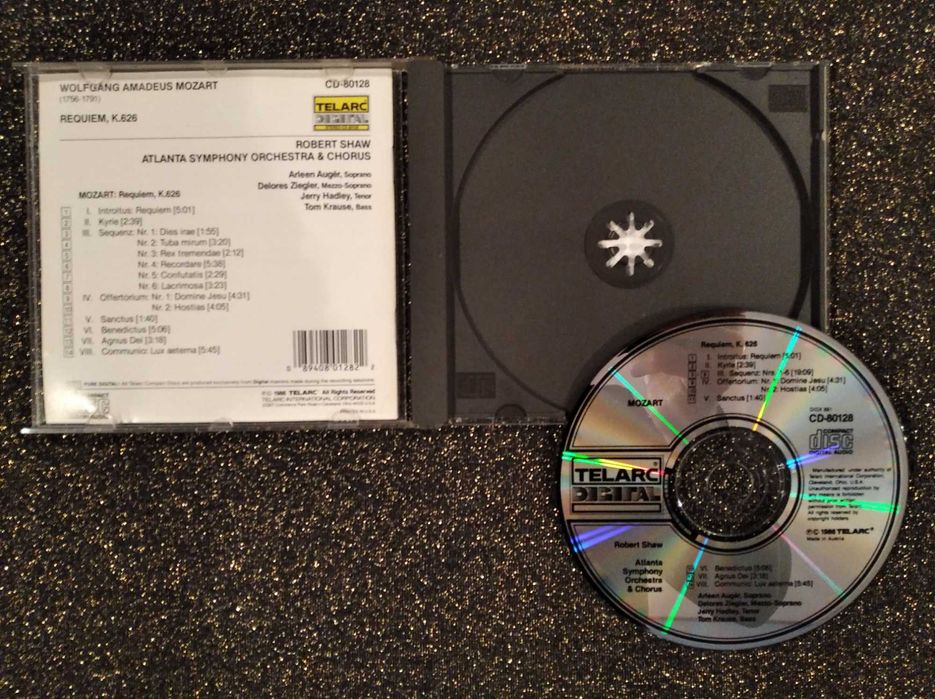 CD's: Mozart, Os Três Tenores, Carlos do Carmo
