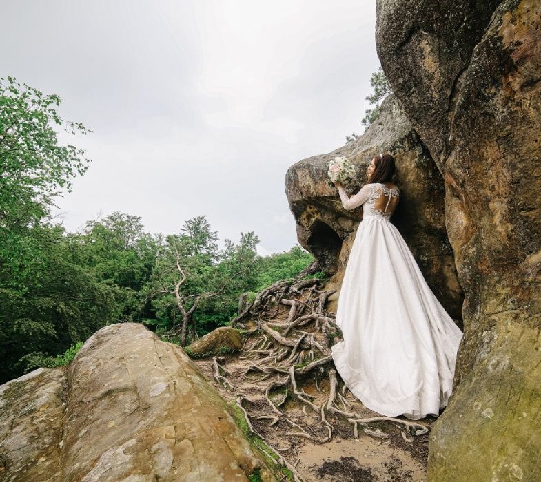 Фото-відео студія СИЛУЕТ пропонує зйомку весілля. ВСЕ НАЙКРАЩЕ ДЛЯ ВАС