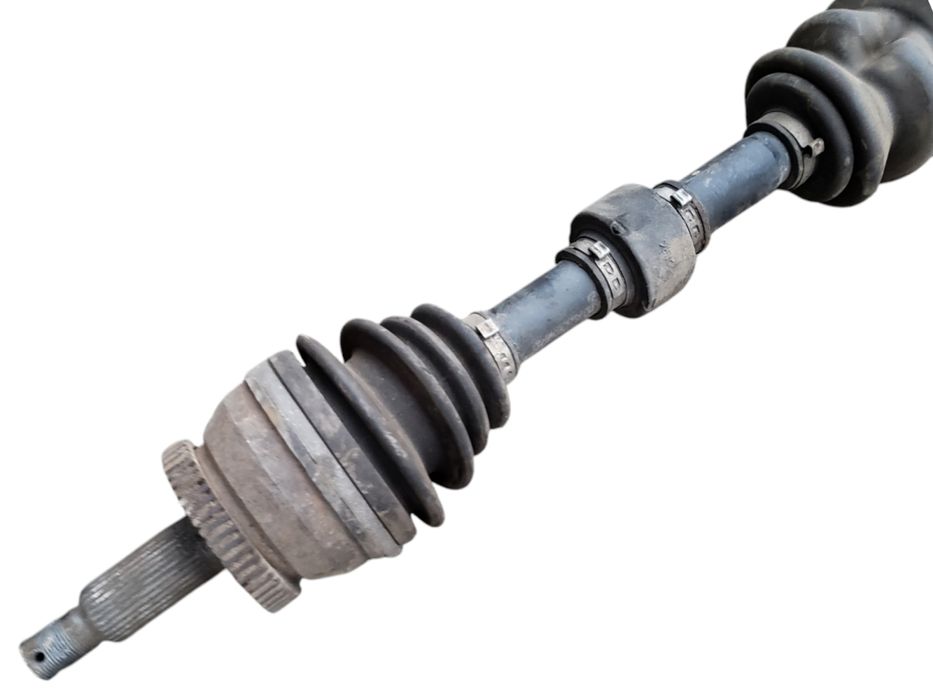 Полуось передняя правая в сборе с промвалом МКПП Hyundai разборка