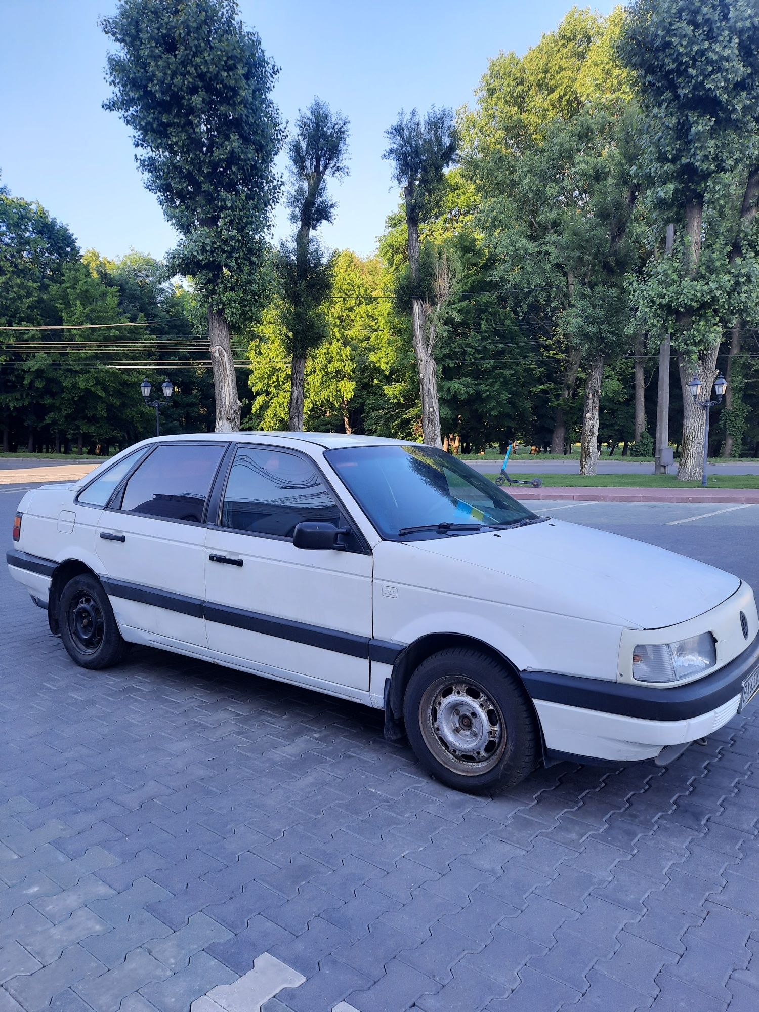 Volkswagen Passat

B3