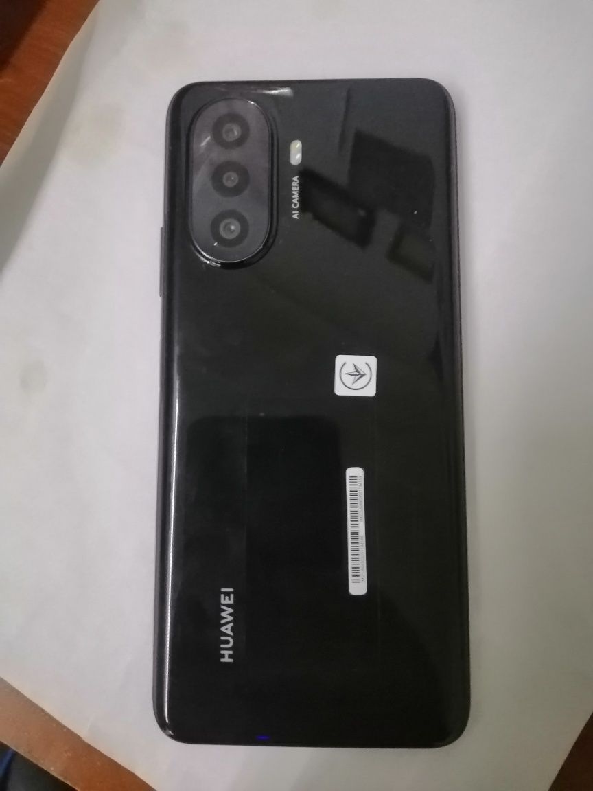 HUAWEI nova Y70 4/128