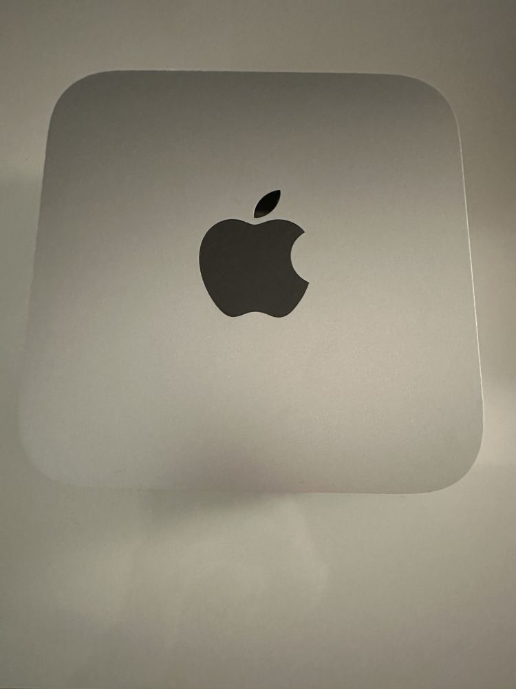 Mac M1 2022. 500GB Disco.