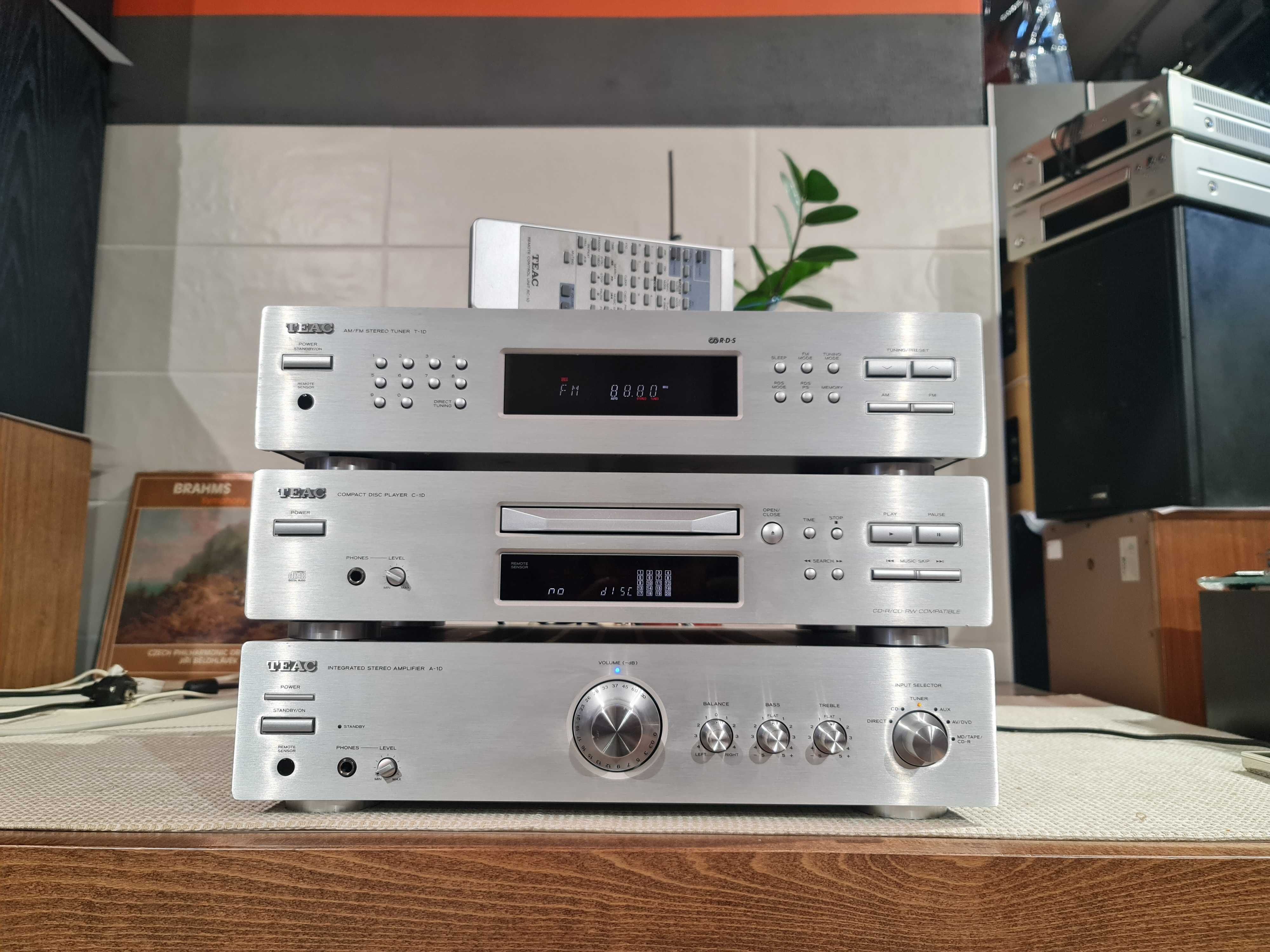 Якісна система від TEAC, A-1D + C-1D + T-1D