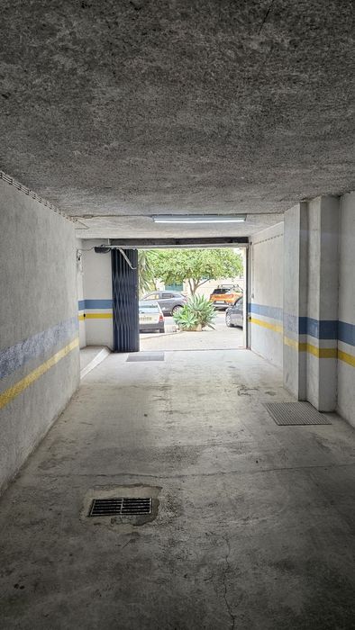 Garagem para arrendamento Setúbal