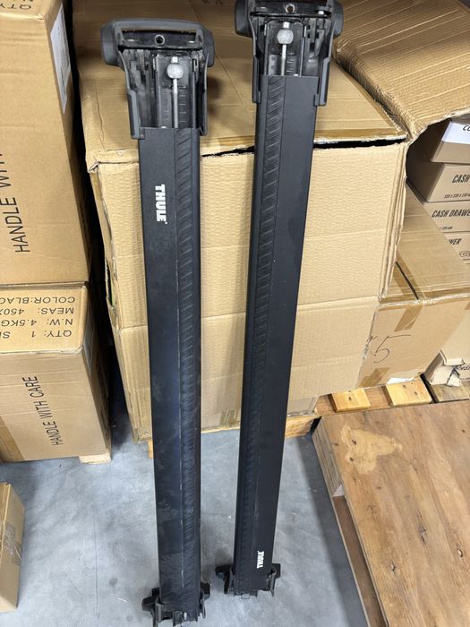 Thule WingBar Edge w wersji czarnej + Kit dopasowujący, BMW 5 F10-F11