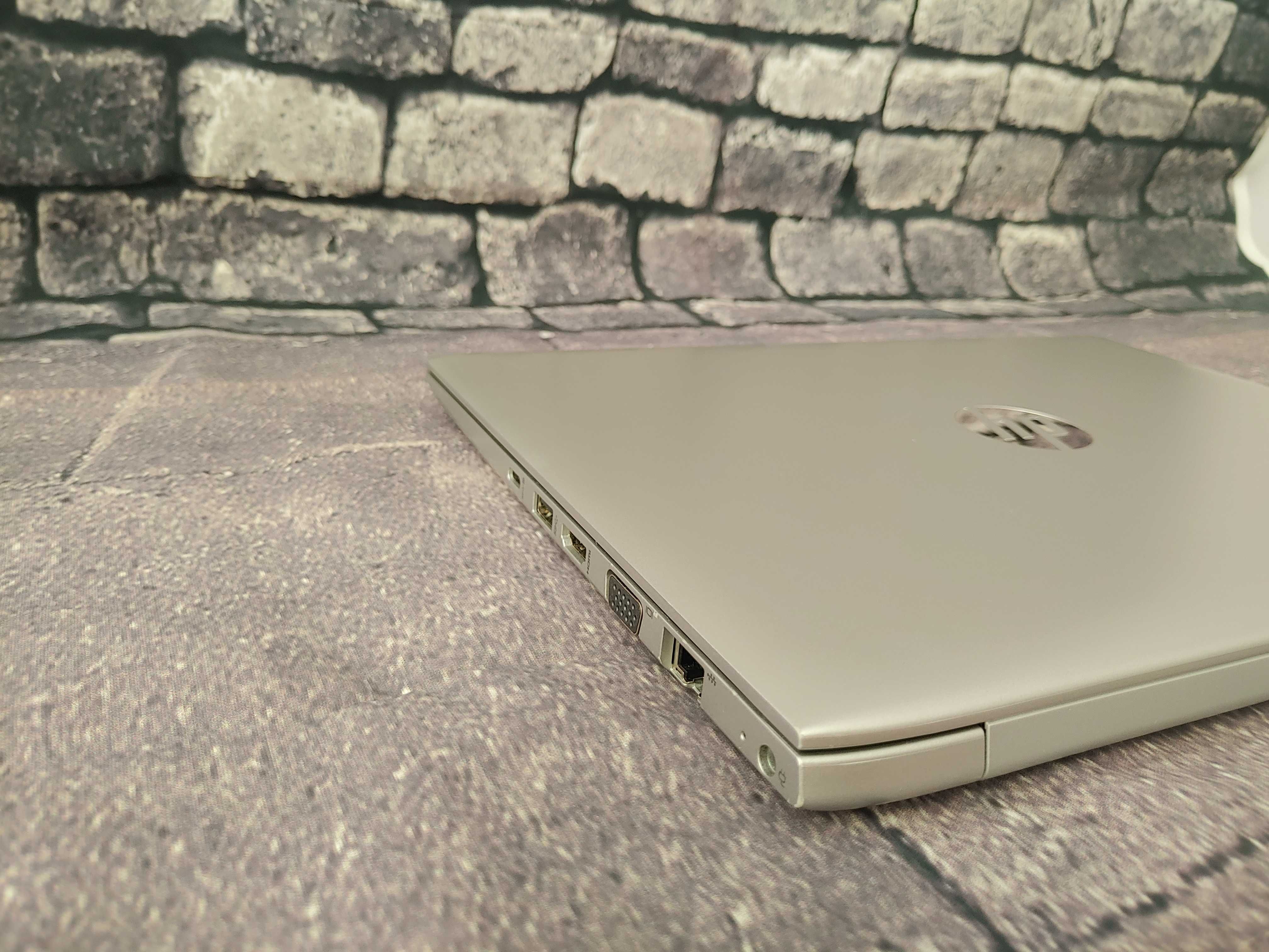 Шикарний HP ProBook 430 G5 /  i5-8Gen / 8 gb DDR4/  240 gb SSD