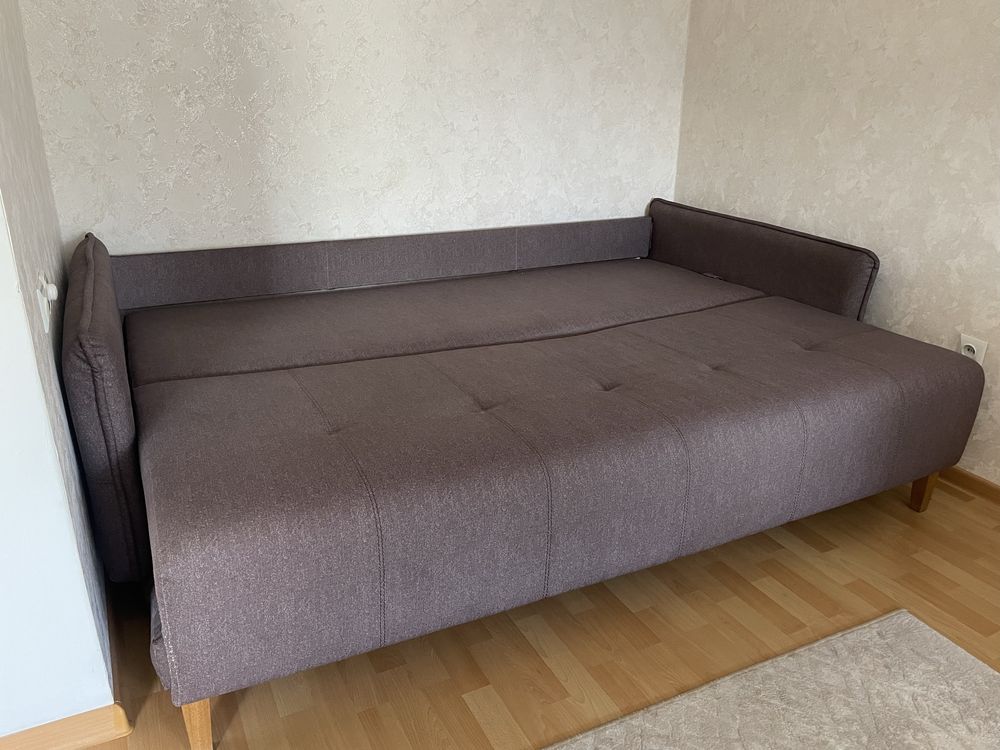 Продам розкладний диван б/в