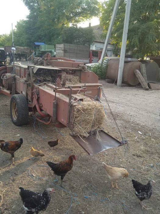 Прес підбирач Massey Ferguson