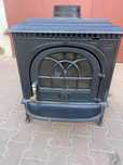 Duży norweski kominek jotul 8 z szybą