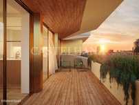 Apartamento T2 com 2 varandas na Avenida da Boavista