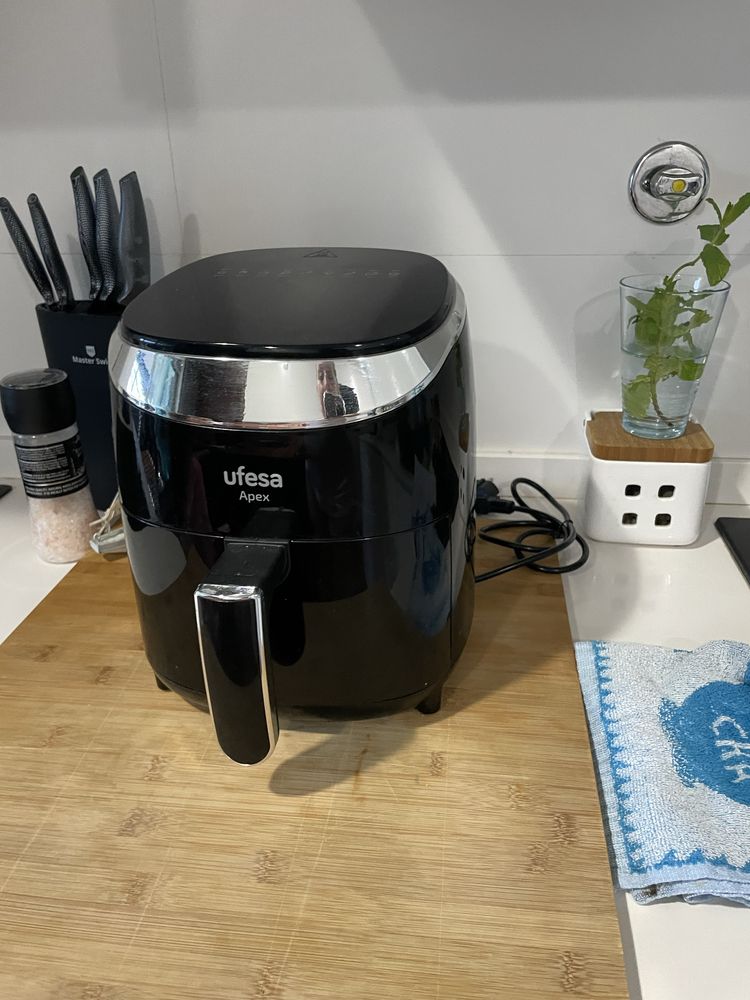 Air fryer ufesa apex 1200w como nova