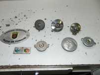 antigos e classicos placas e tampoes de gasolina