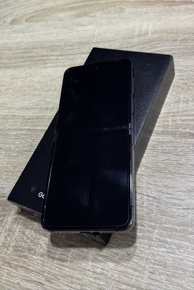 Samsung Galaxy Z Flip 5 # 8/256GB #SM-F731B #Stan BDB Polecam
