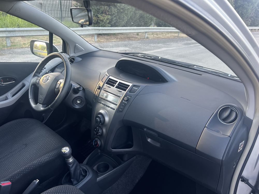 Carro Toyota Yaris