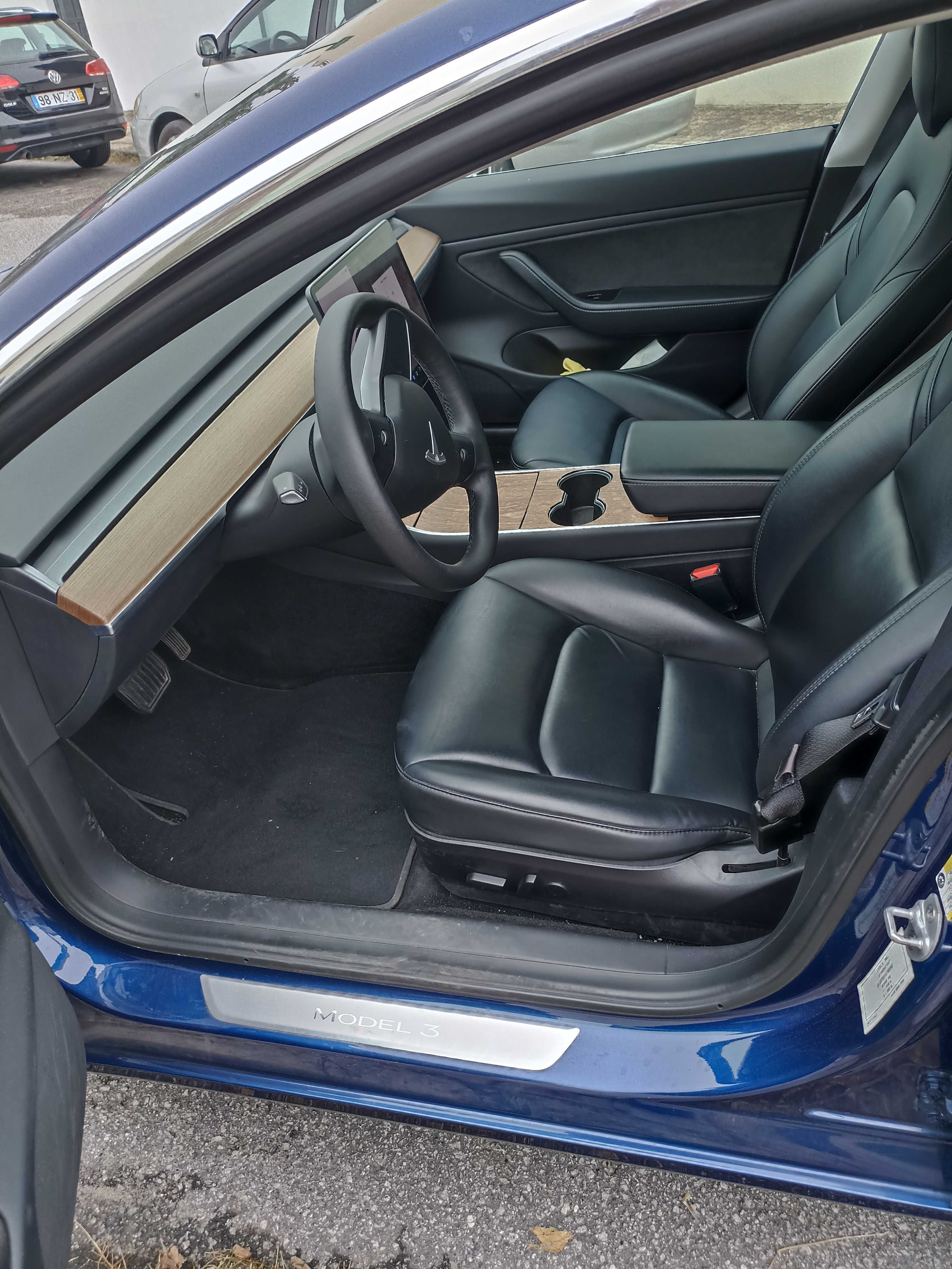 Tesla  Model 3 Long-Range Dual Motor AWD