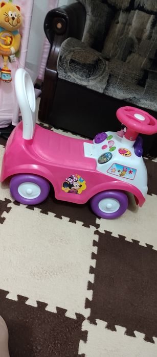 Дитяча машина толокар  для дівчинки