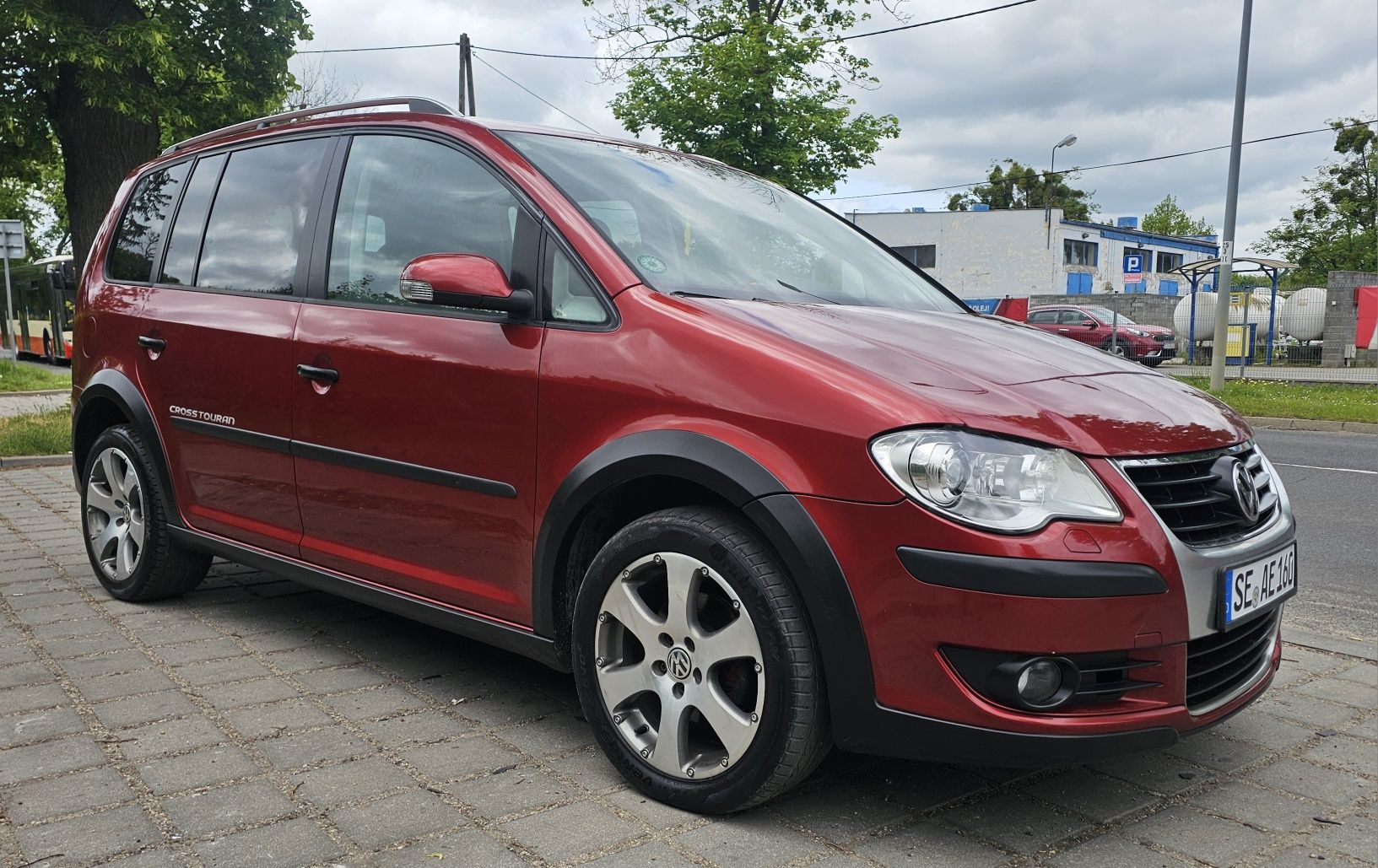 Vw Touran Cross 2.0 TDi 140 Dsg hak