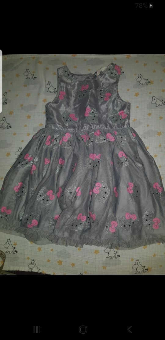 Sukienka H&M Hello Kitty rozmiar 104