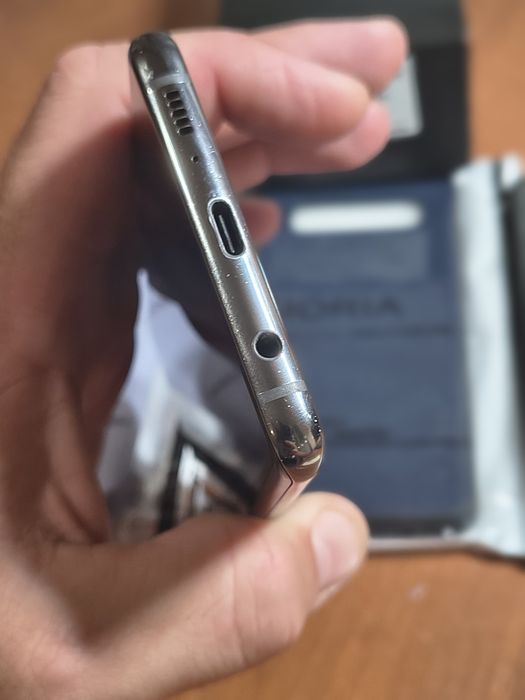 Продам Samsung S10+ 8/128 ceramic