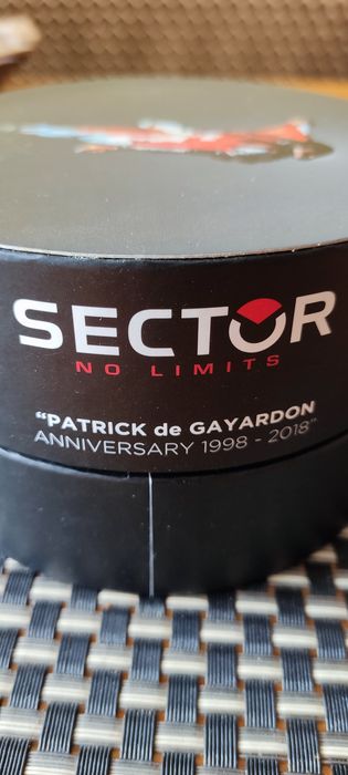Продам годинник Sector лімітована версія