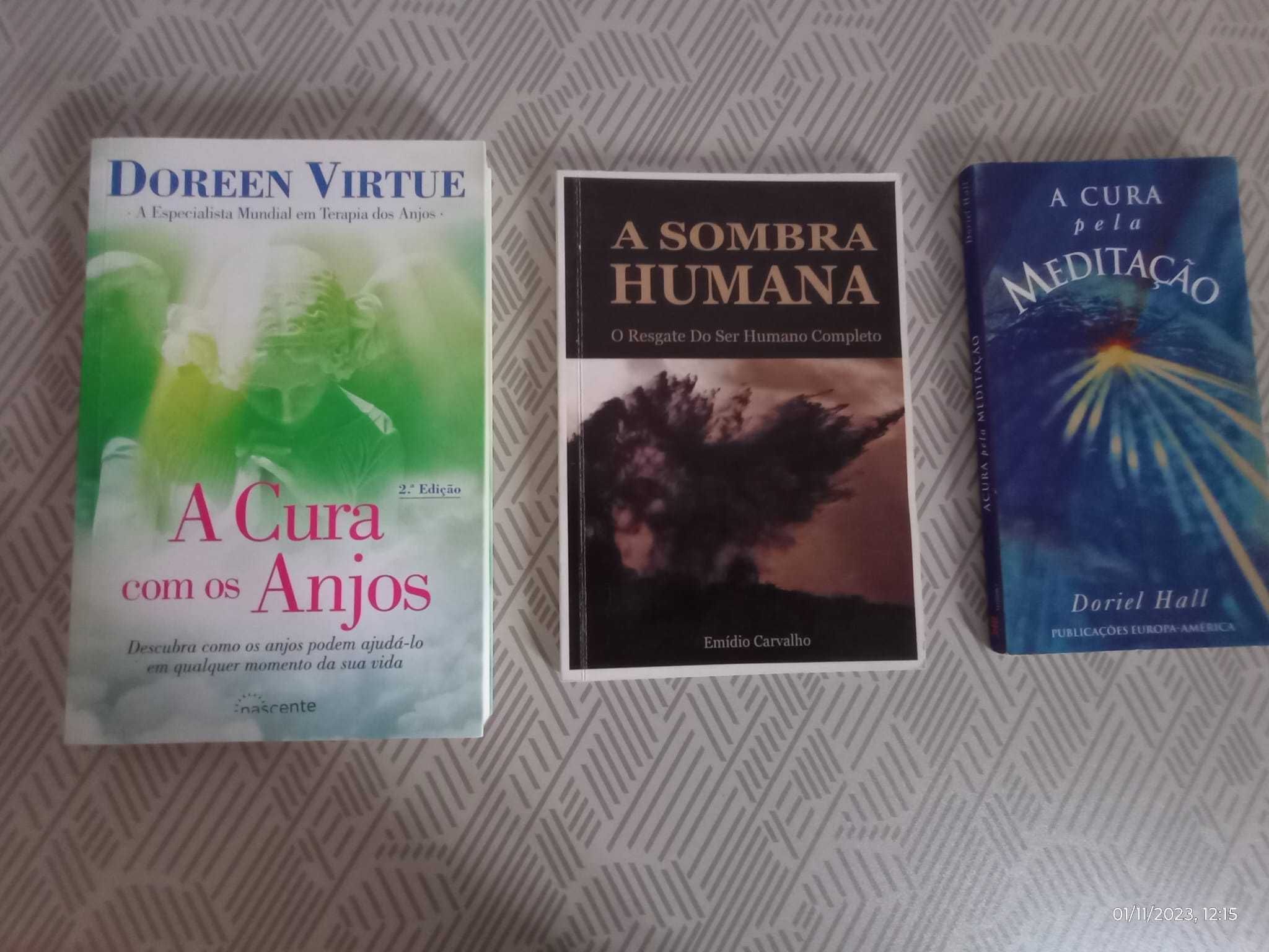 Vendo 8  livros espiritas /espiritualistas por bom preço