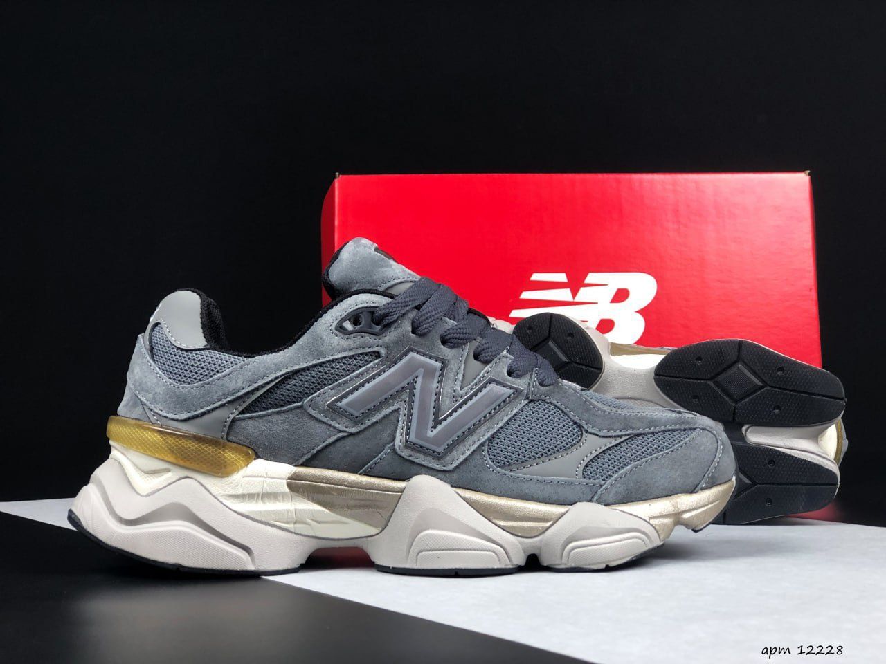 Жіночі кросівки new balance 9060 нью беланс