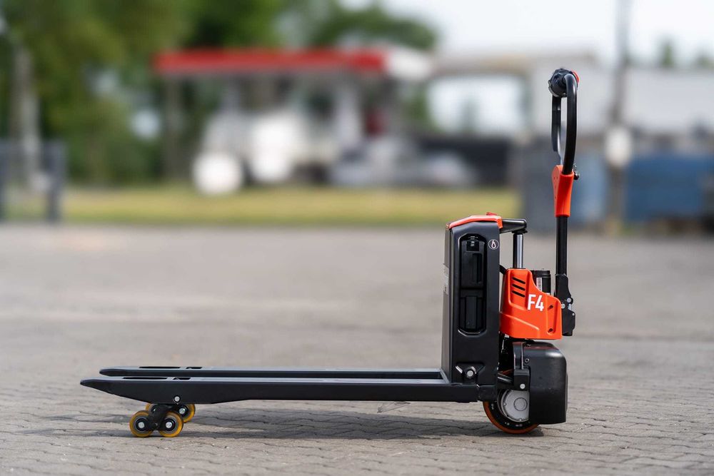 NOWY Elektryczny Paleciak wózek paletowy EP F4 Li-ION 115cm 1500kg