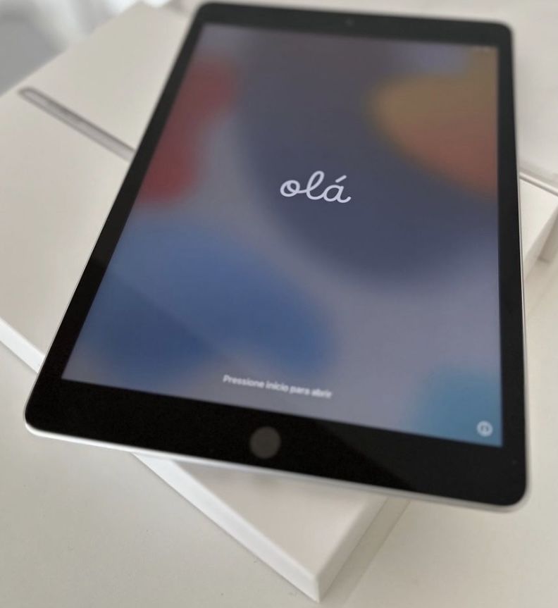 iPad 9.7 (2018) 6ª geração 128 Go - WiFi + 4G - Cinzento  bom estado