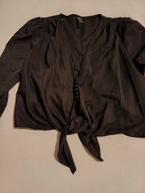 Camisa/Chemise preta Zara, com atilhos e botões, tamanho S