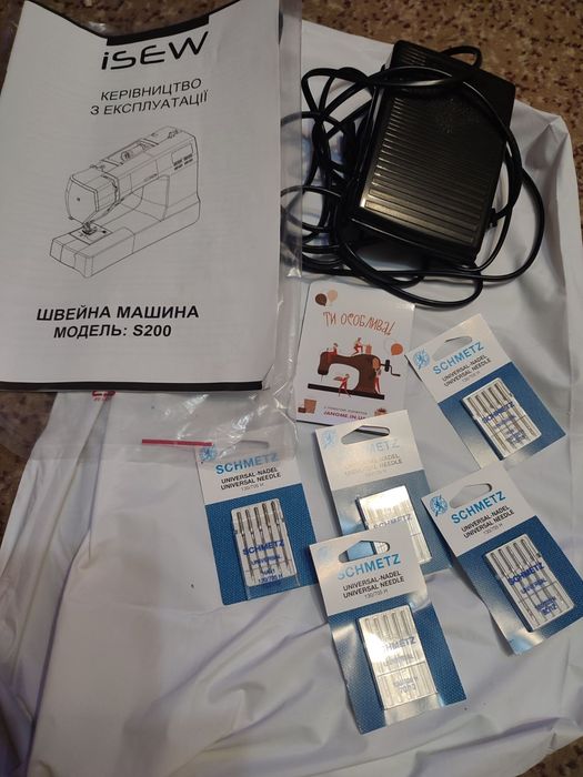 Продам компьютерную швейную машинку.