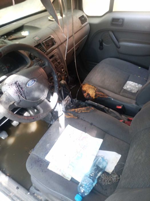 Форд коннект, кузов з документами.