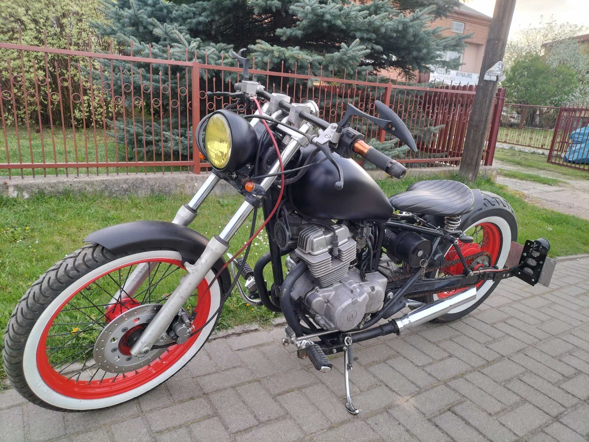 Honda CA Custom Bobber 250cc. Cafe Racer.