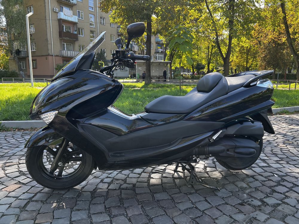 Максі скутер Yamaha Majesty 250