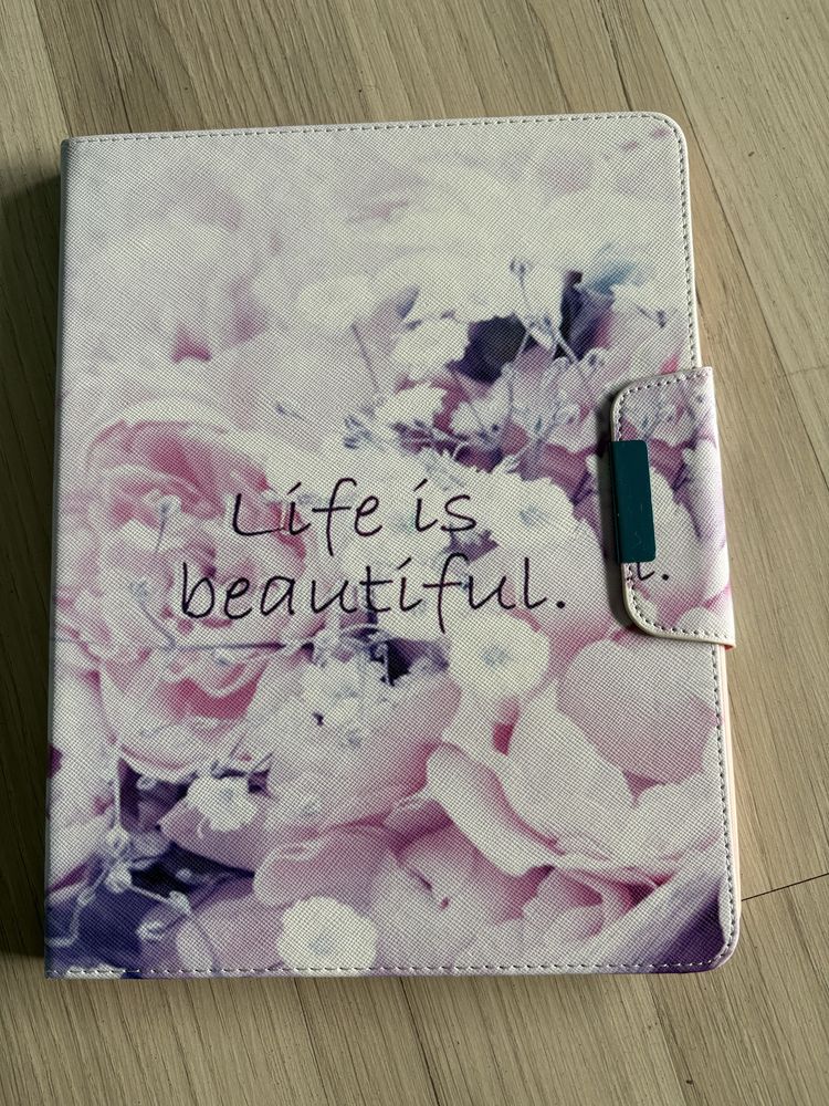 Etui do ipad 3 w kwiaty life is beautiful