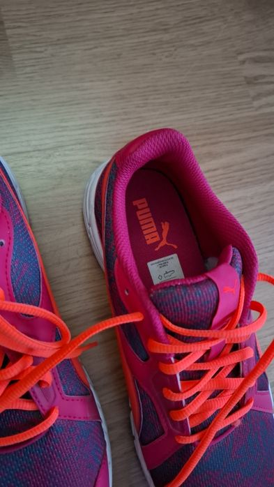 Puma świetne sportowe buty 39