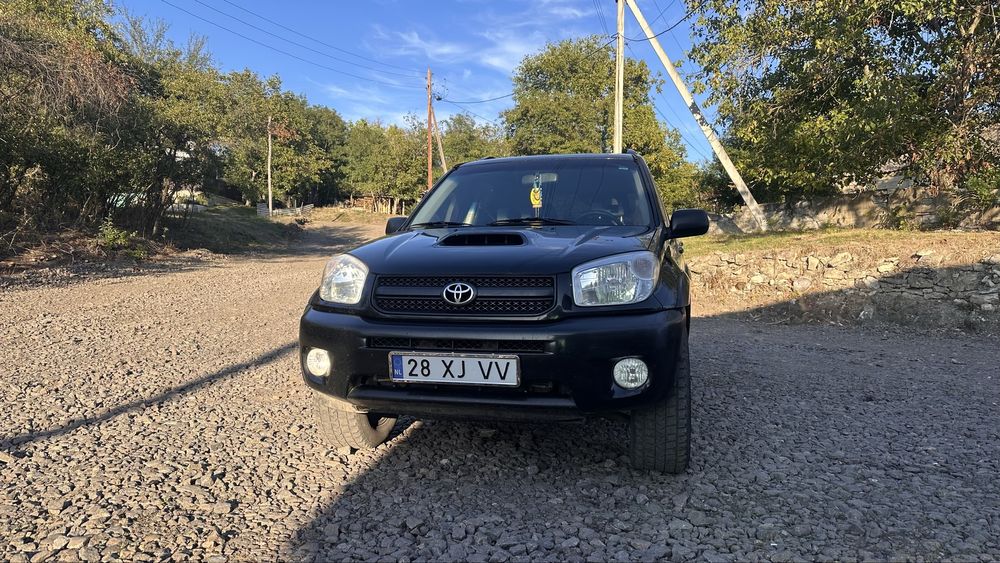Автомобіль раф 4