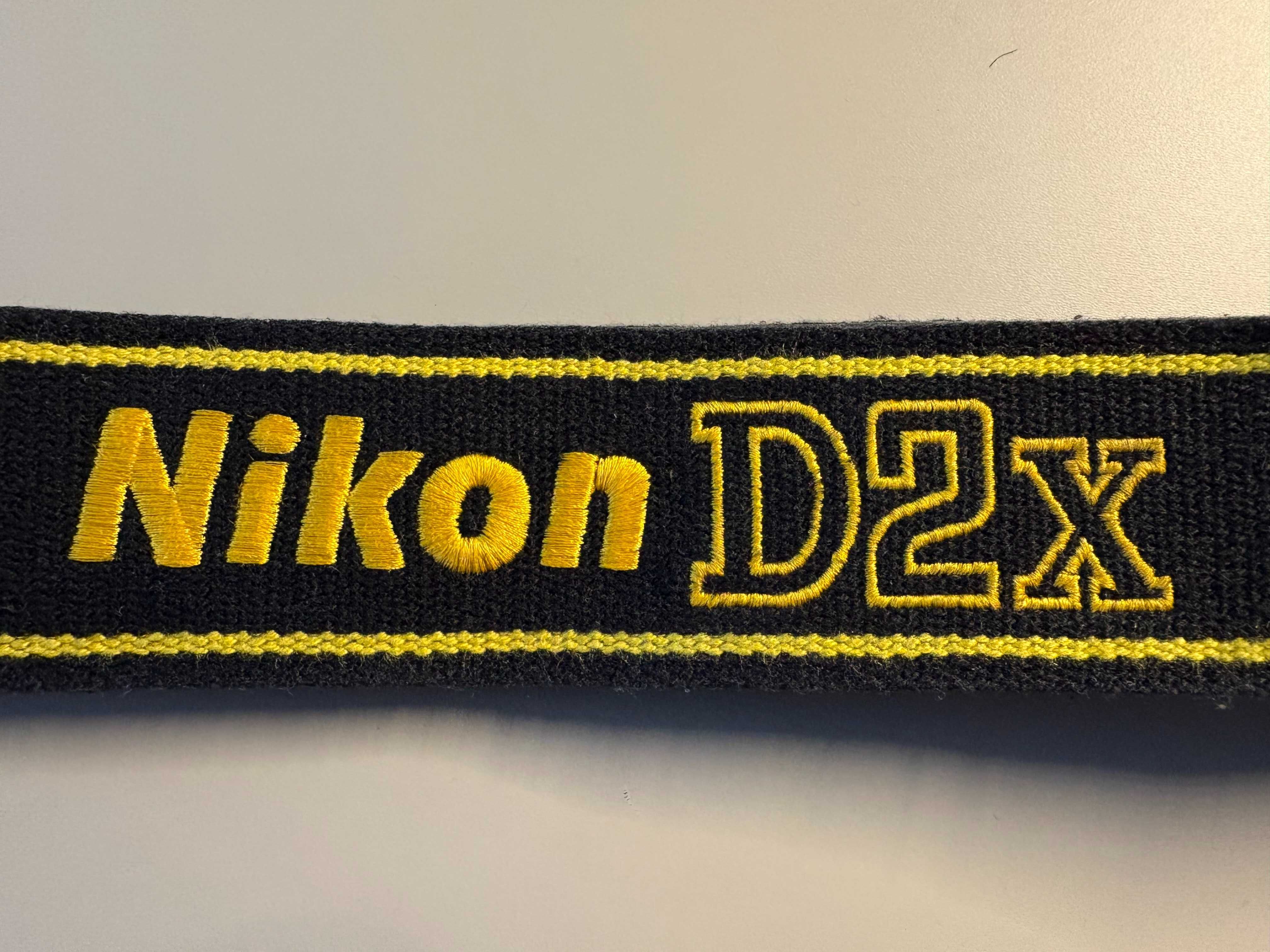 Pasek do aparatu NIKON D2X - stan bardzo dobry
