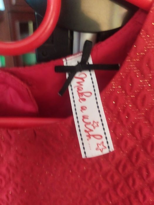 Яскрава  стильна сукня