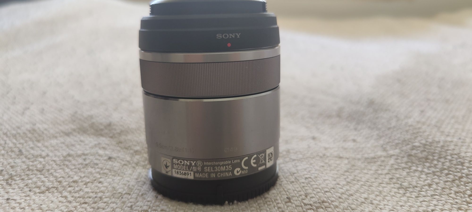Sony sel30 mm Macro