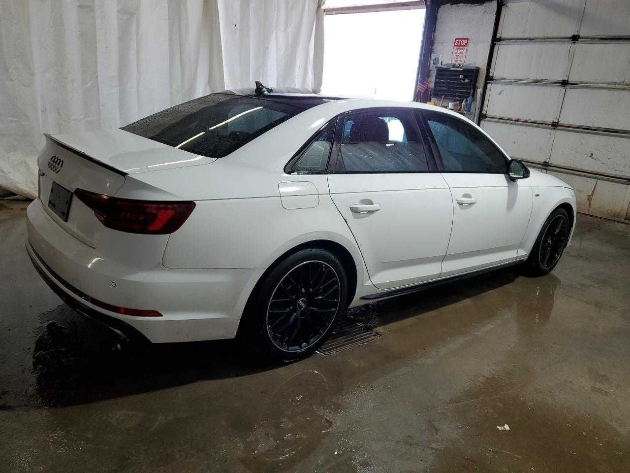Audi a4b9 з америки