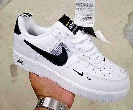 Sneakersy Nike Air Force 1 kurier pobranie