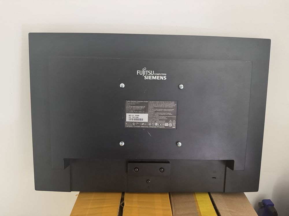 Monitor Fujitsu E19-5 19" LCD - Sprawny, Okazja!