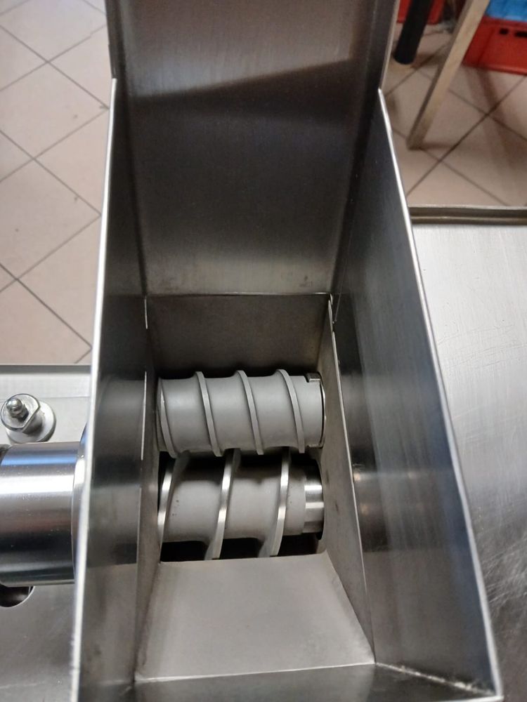 Używana maszyna do pierogów, Formierka 01MG5