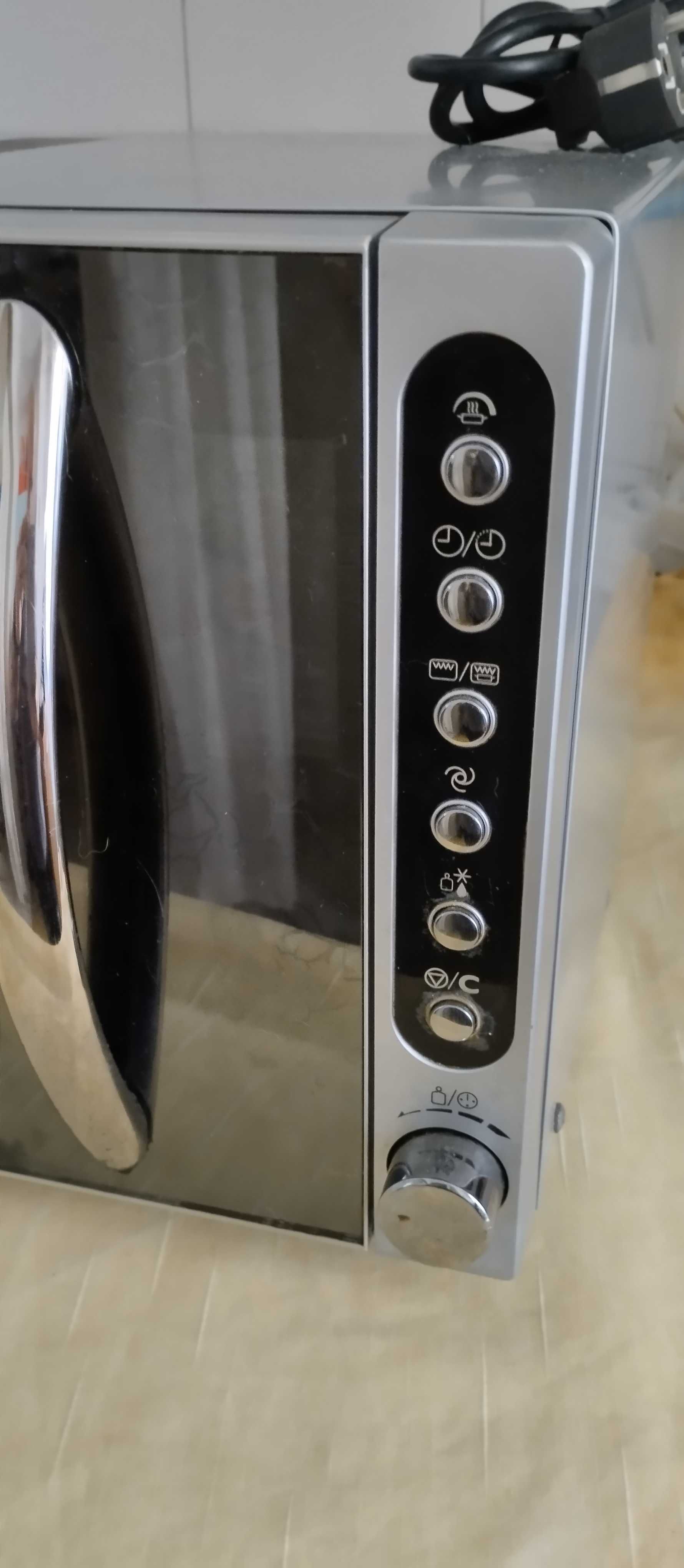 Vendo micro ondas em otimo estado