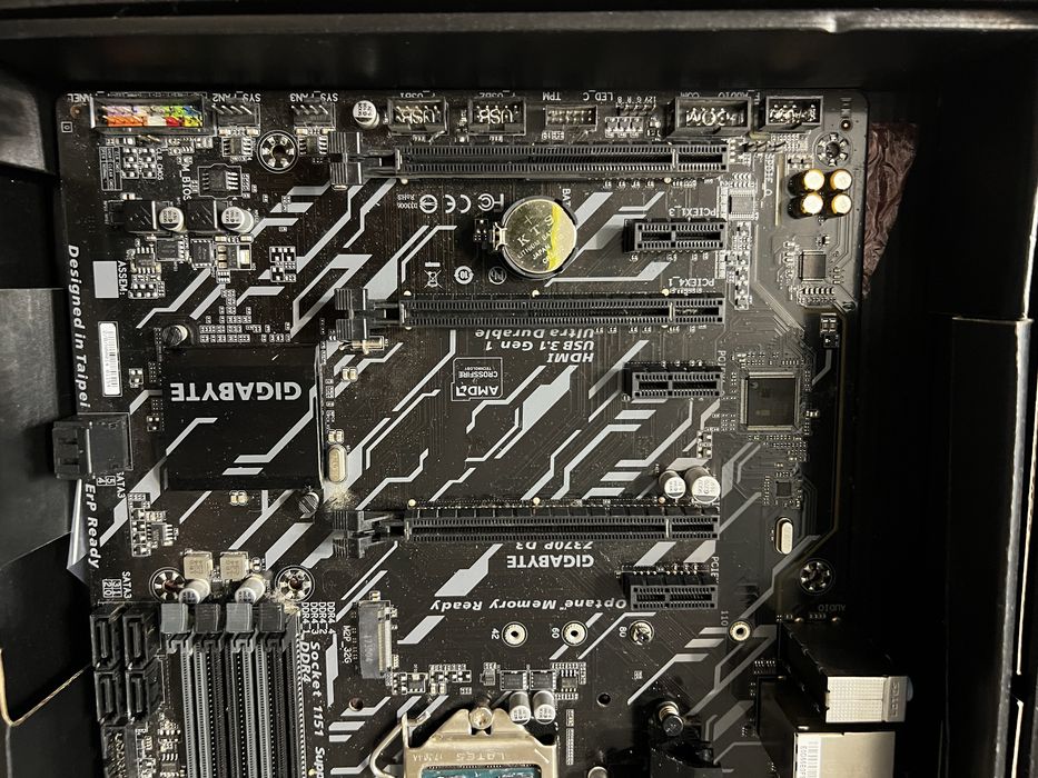 płyta główna GIGABYTE Z370P D3 z procesorem Intel i7 9700KF